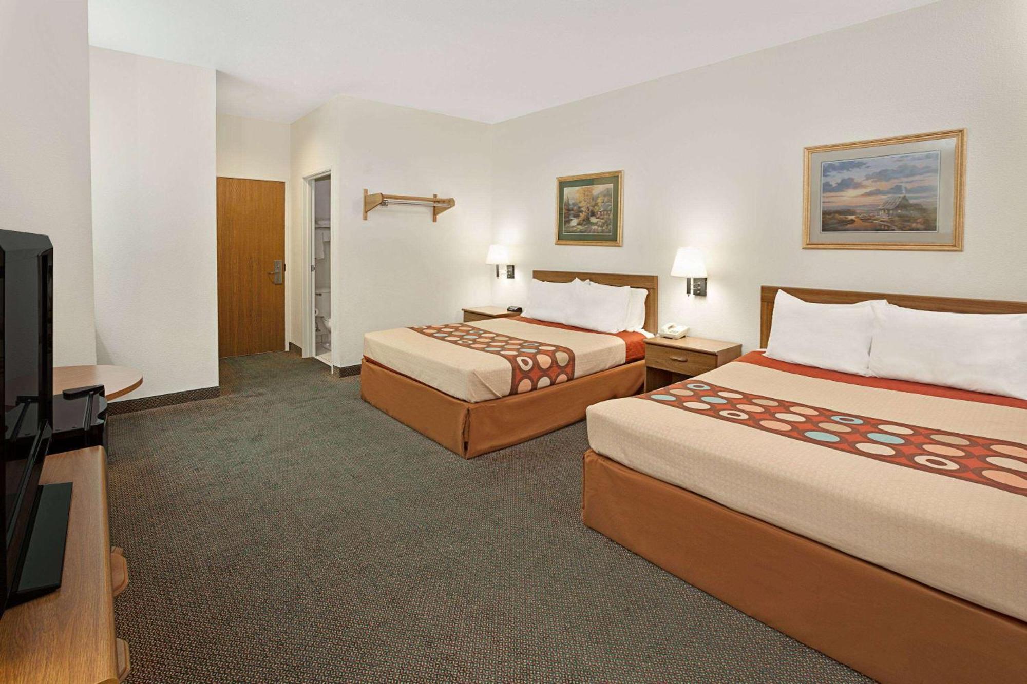 Super 8 By Wyndham Hampshire Il Hotel Kültér fotó