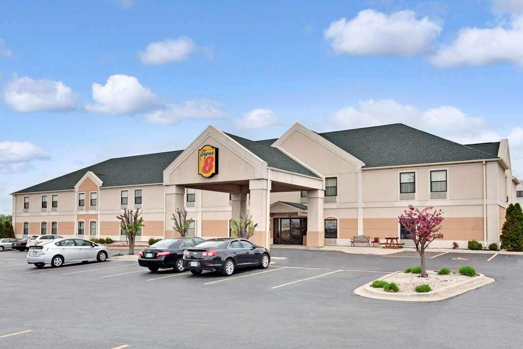 Super 8 By Wyndham Hampshire Il Hotel Kültér fotó